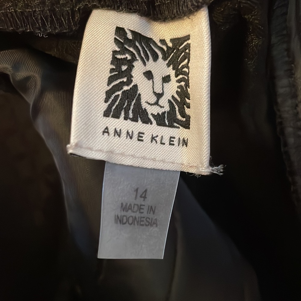 Textured black pants - Picture 4 of 6